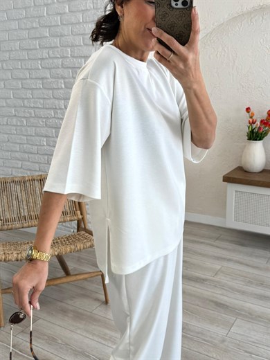 Kısa Kollu Yan Yırtmaçlı Şalvarlı Modal Takım Ekru