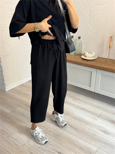 Kısa Kollu Yan Yırtmaçlı Şalvarlı Modal Takım Siyah