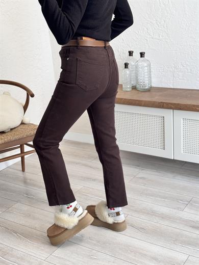 Koyu kahve kesik paça boyfit jean