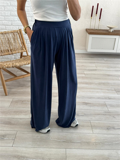 Modal Kumaş Pileli Geniş Paça Pantolon Eskitme Lacivert