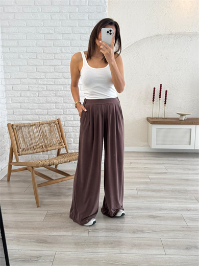 Modal Kumaş Pileli Geniş Paça Pantolon Eskitme Kahve