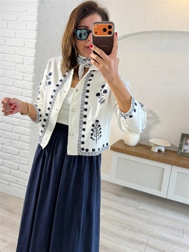 Nakışlı Kısa Gabardin Ceket 
