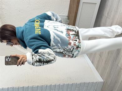 Oysh Model Kar Temalı Yazılı Polar Sweat
