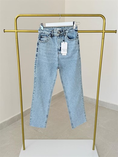 Premium Kalite Yüksek Bel Zımbalı Boyfit Jean Buz Mavi