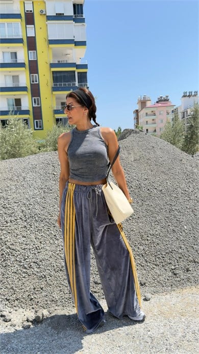 Sarı Şerit Detaylı Kadife Eşofman Altı Gri 