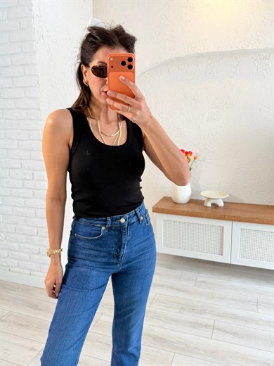 U Yaka Kuş Nakışlı Kalın Askılı Atlet Siyah 