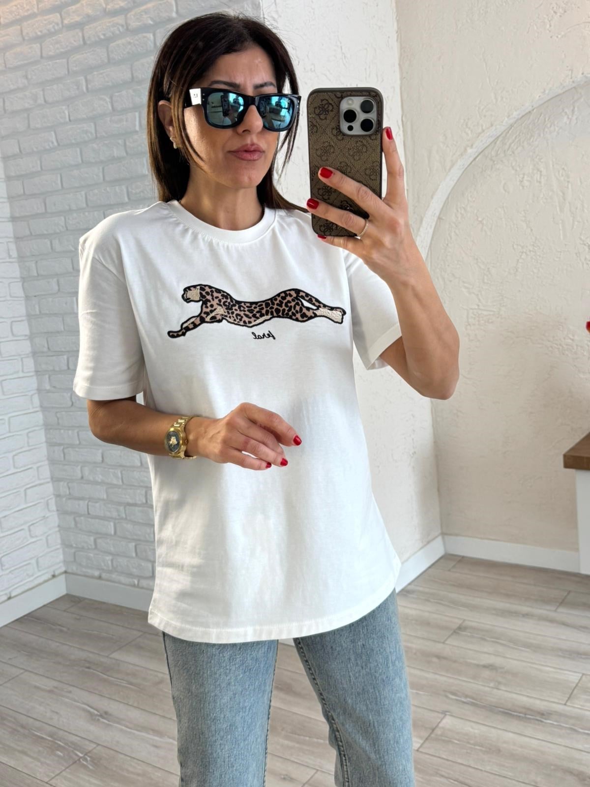Bisiklet Yaka Leopar Nakışlı Tişört Ekru