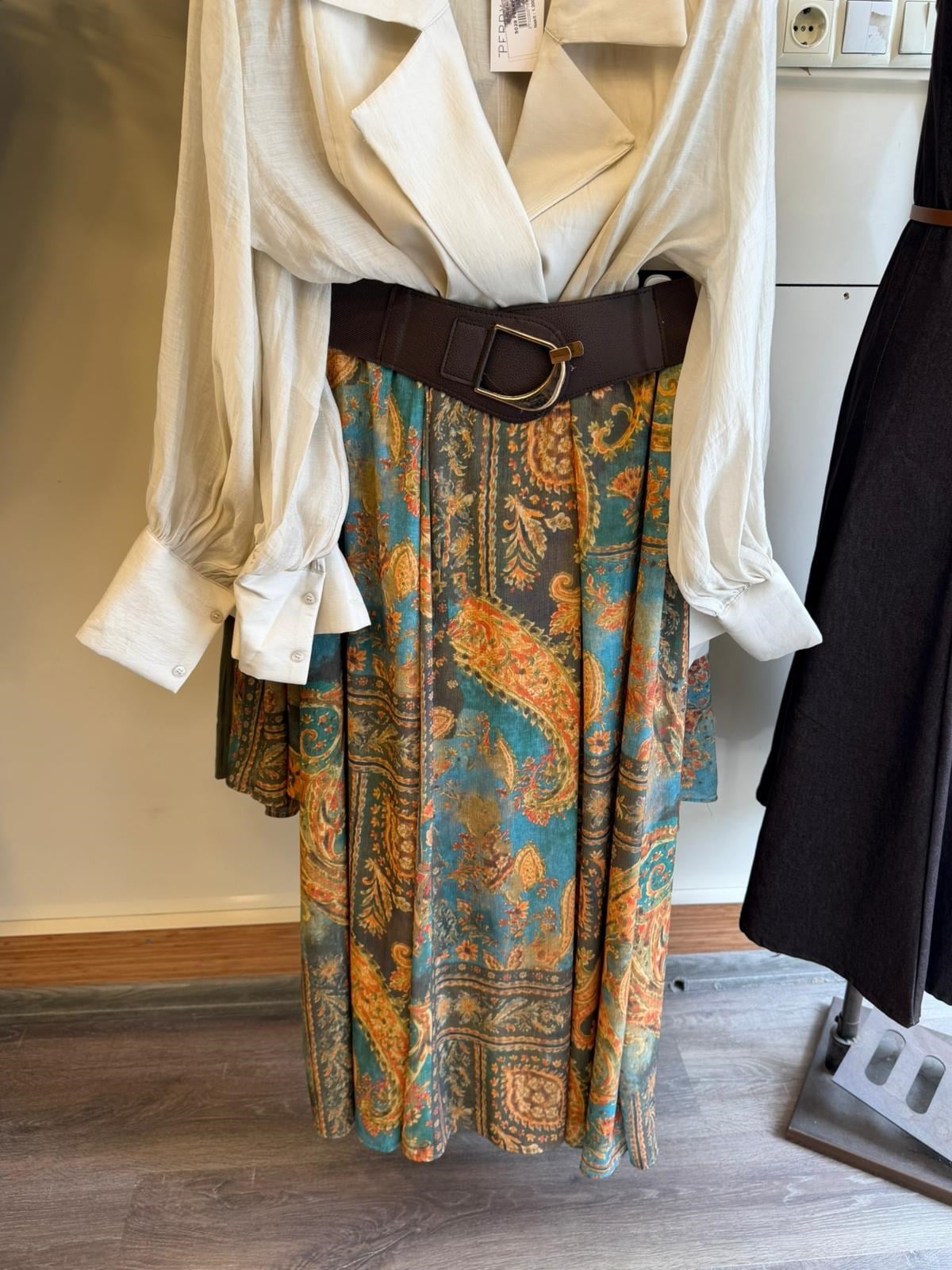 Boydan Astarlı Beli Lastikli Kemerli Etek