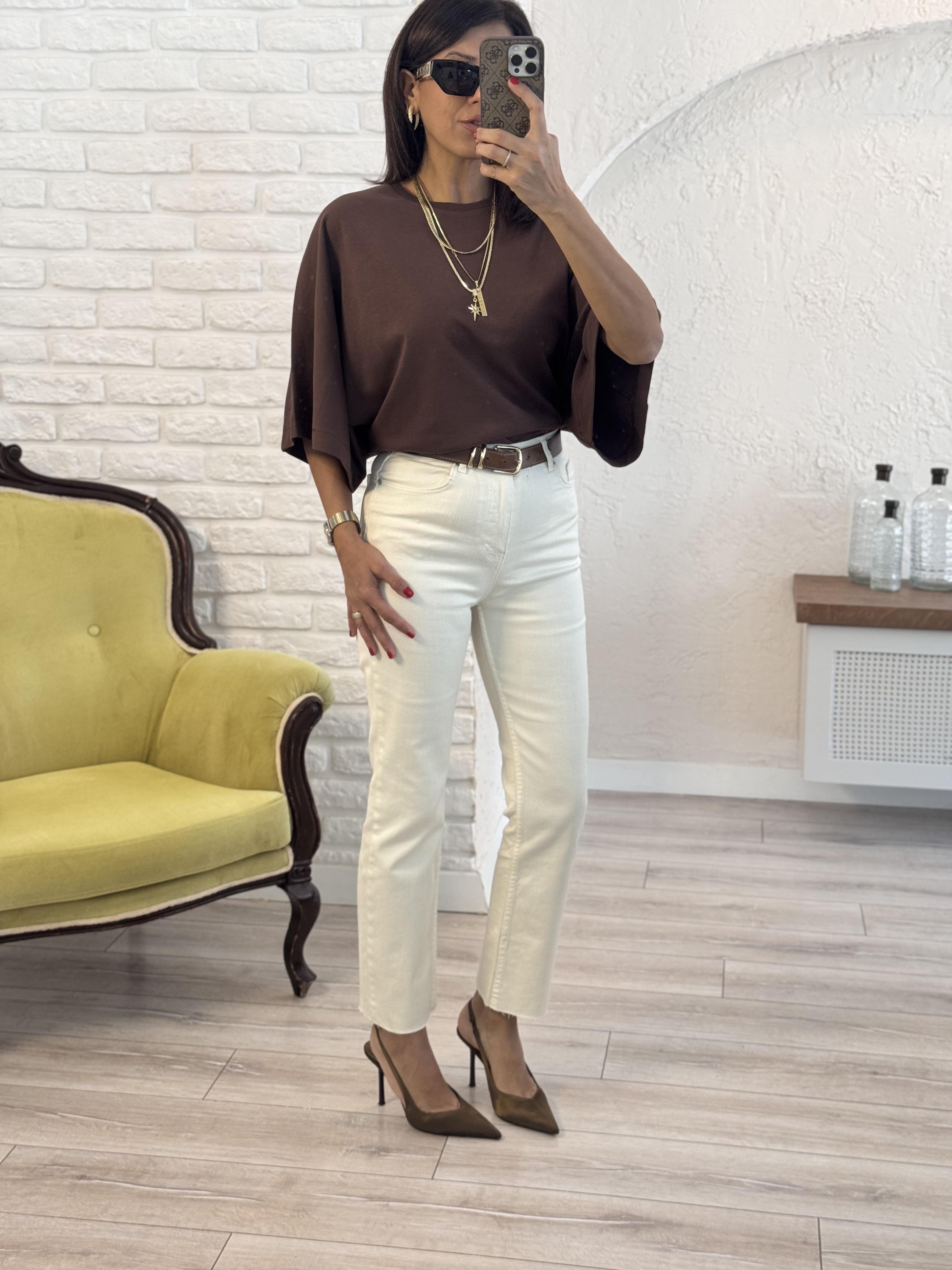 Ekru Boyfit Kesik Paça Jean