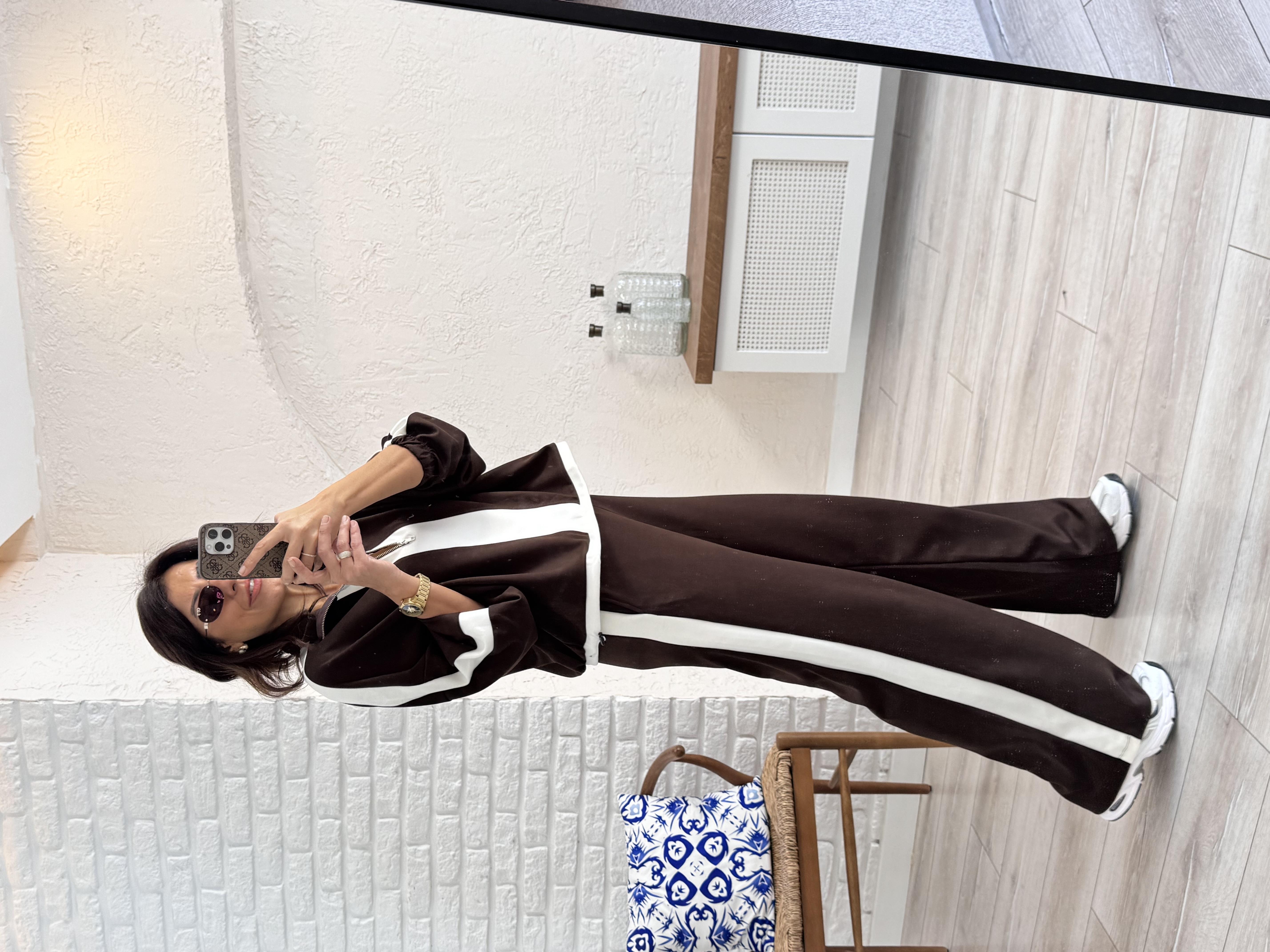 Kahve Şerit Detaylı Takım