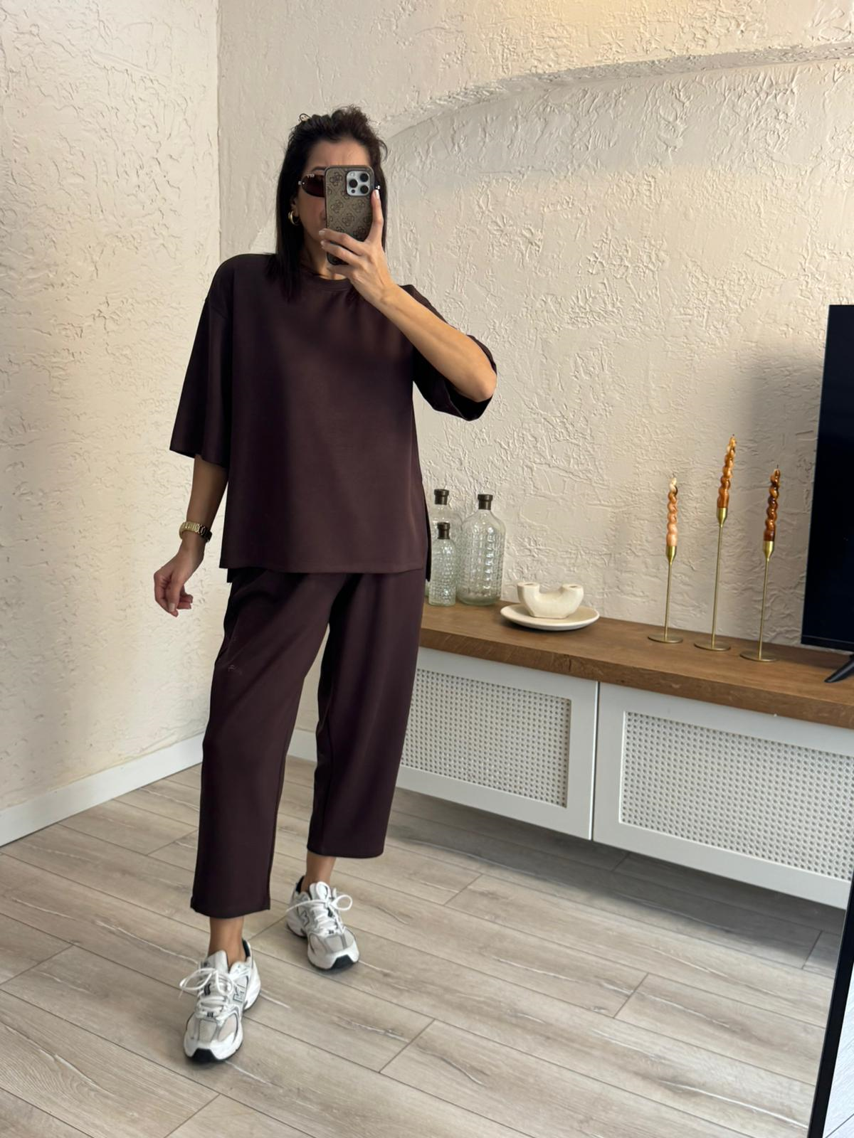 Kısa Kollu Yan Yırtmaçlı Şalvarlı Modal Takım  Kahve