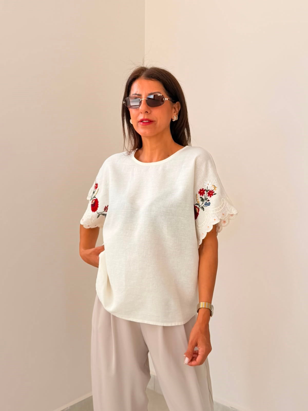 Kolları Nakışlı Keten Bluz Ekru 