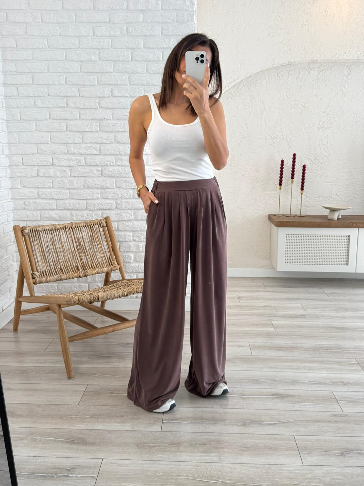 Modal Kumaş Pileli Geniş Paça Pantolon Eskitme Kahve