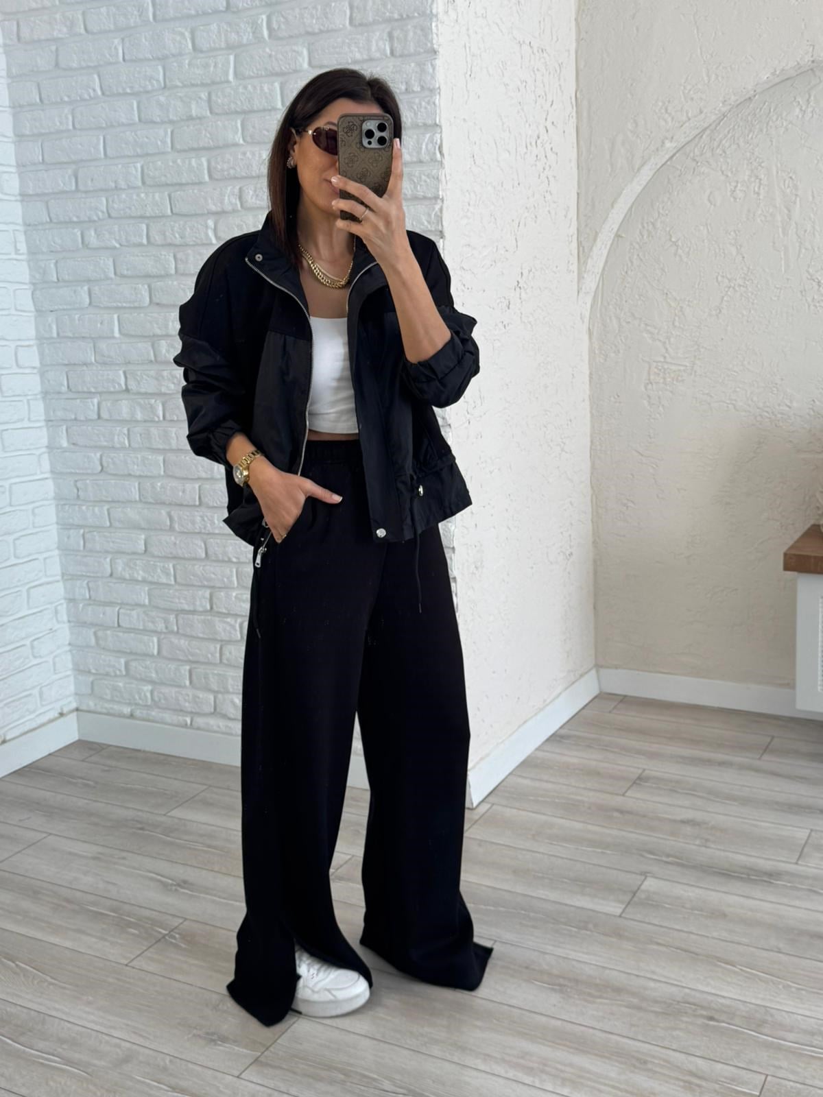 Paraşüt Kumaş Detaylı Lüx Kalite Üst Mont Astarlı Paça Yırtmaçlı Takım Siyah