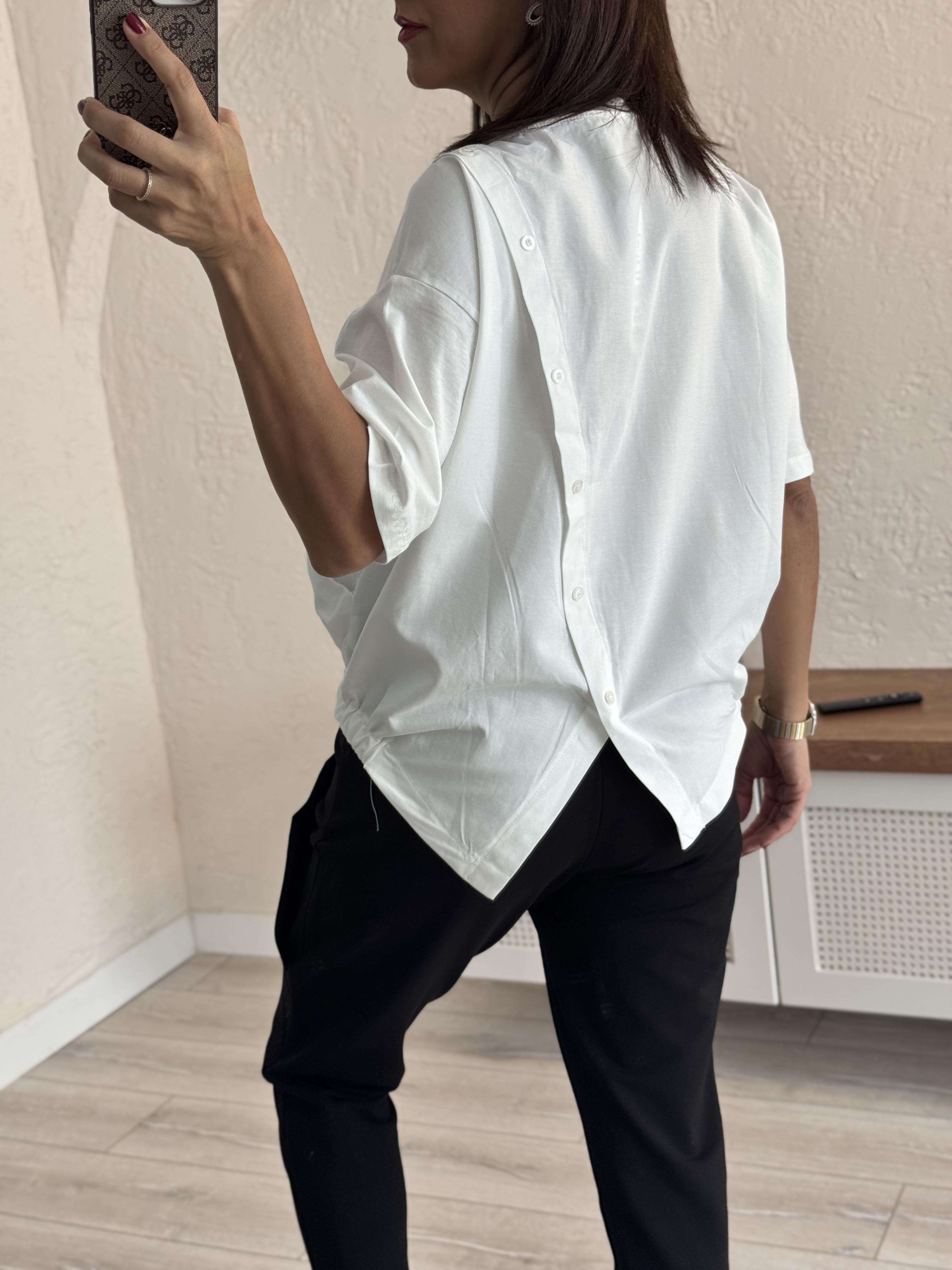 Sırt Düğmeli Tasarım Tshirt Ekru