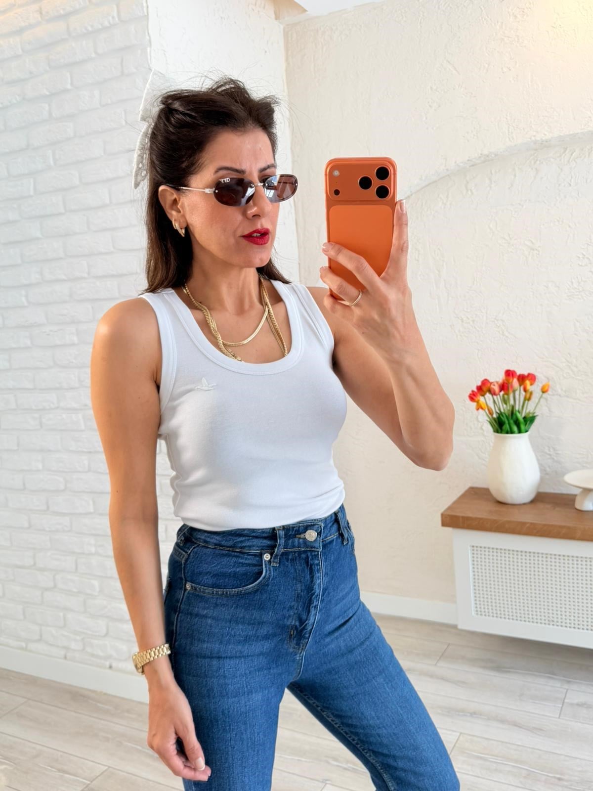 U Yaka Kuş Nakışlı Kalın Askılı Atlet Beyaz