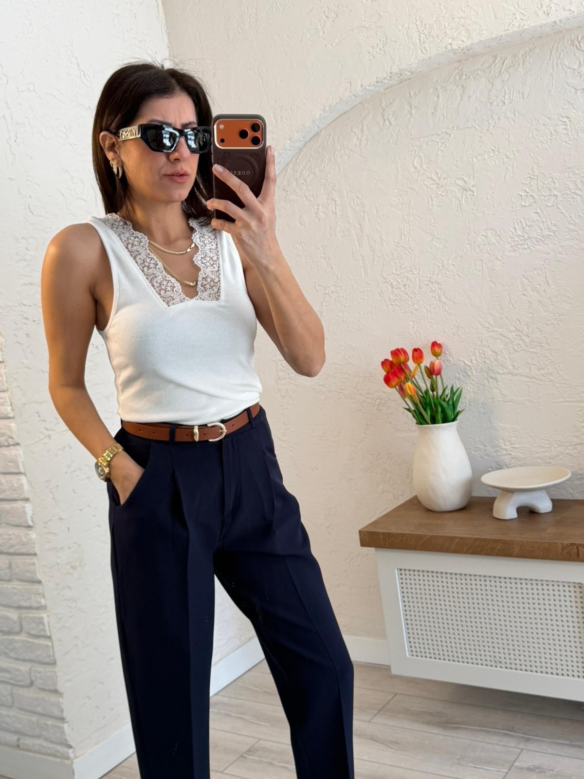V yaka Dantel Detaylı Bluz Ekru 