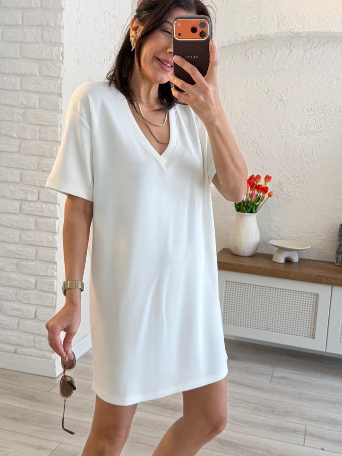 V yaka Modal Kumaş Dökümlü Elbise Beyaz