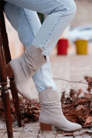 Çizme Modelleri Arasından Öne Çıkan Model Kovboy Çizme - Still Durağı