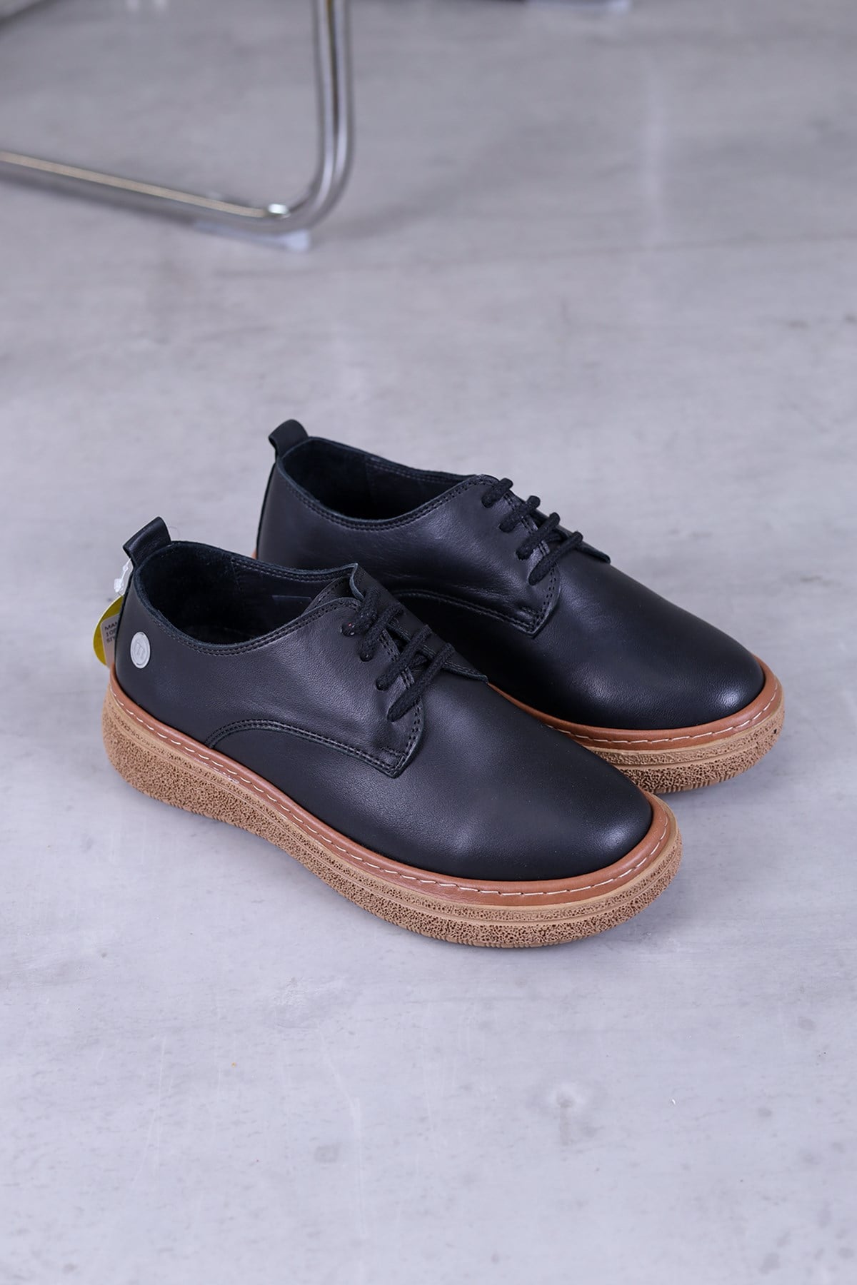 m7750 model mammamia marka 3 cm tabanlı yeni sezon orjinal deri spor ayakkabı SIYAH