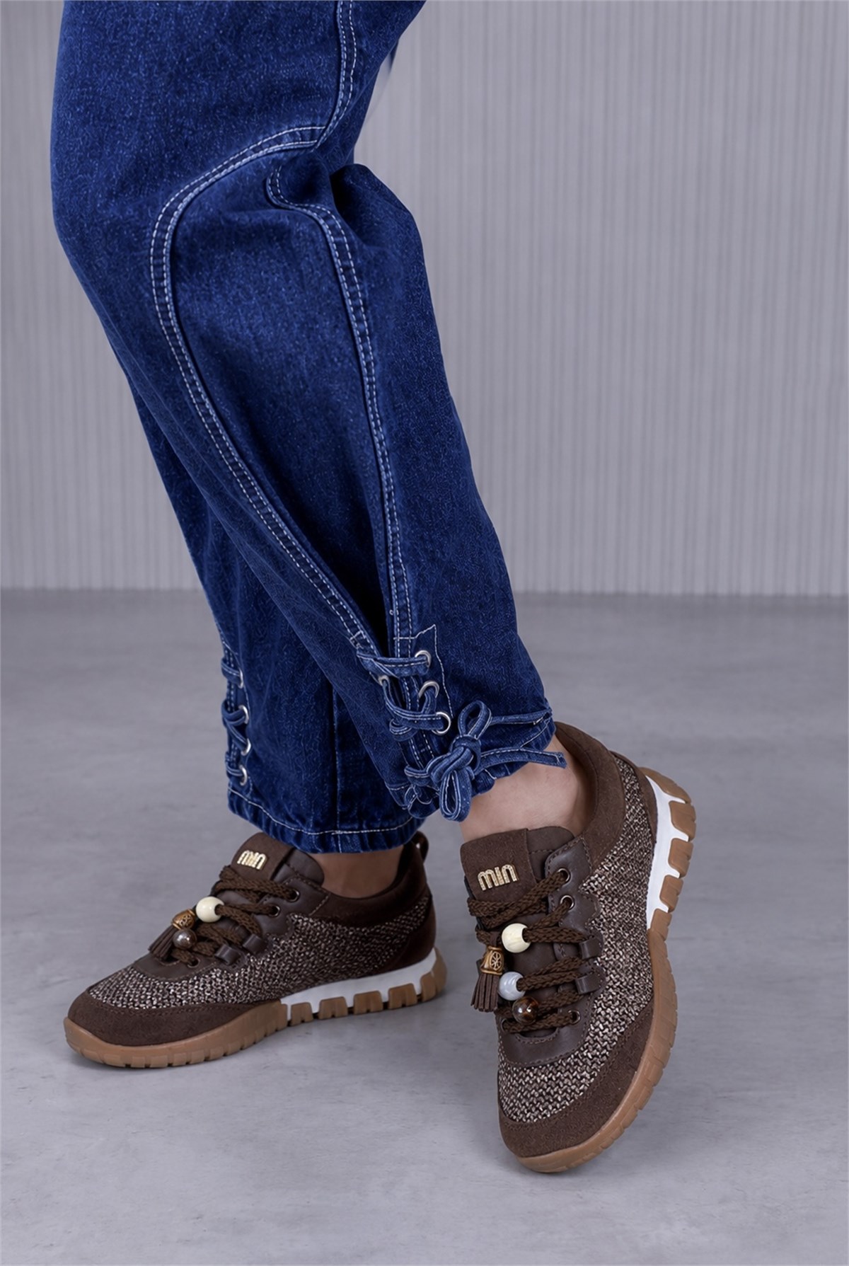 suva model 2 cm tabanlı yeni sezon hasır detaylı sneakers KHVE.HSR