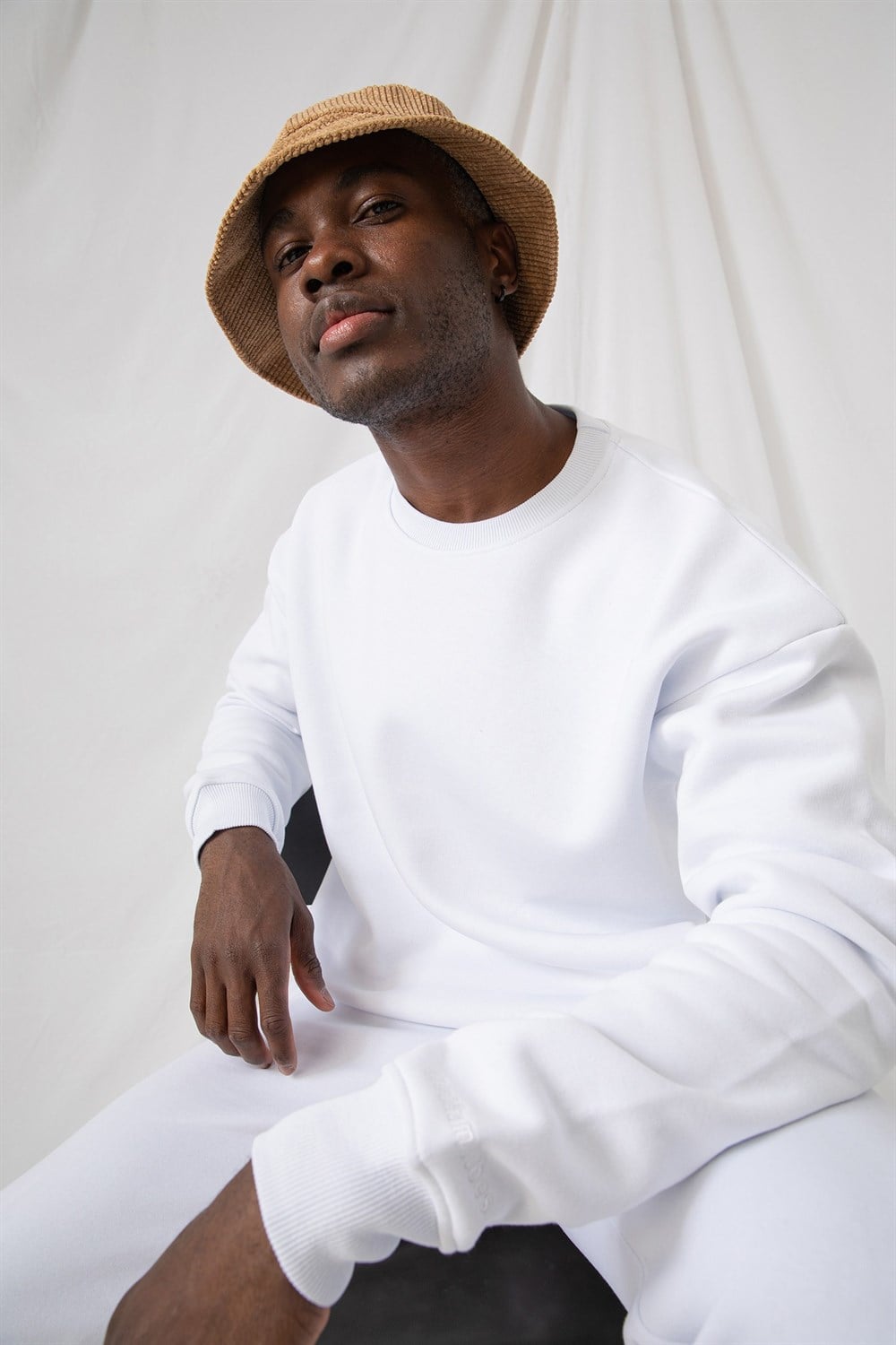 Erkek Vibe Oversize Beyaz Sweatshirt - Gotham.com.tr