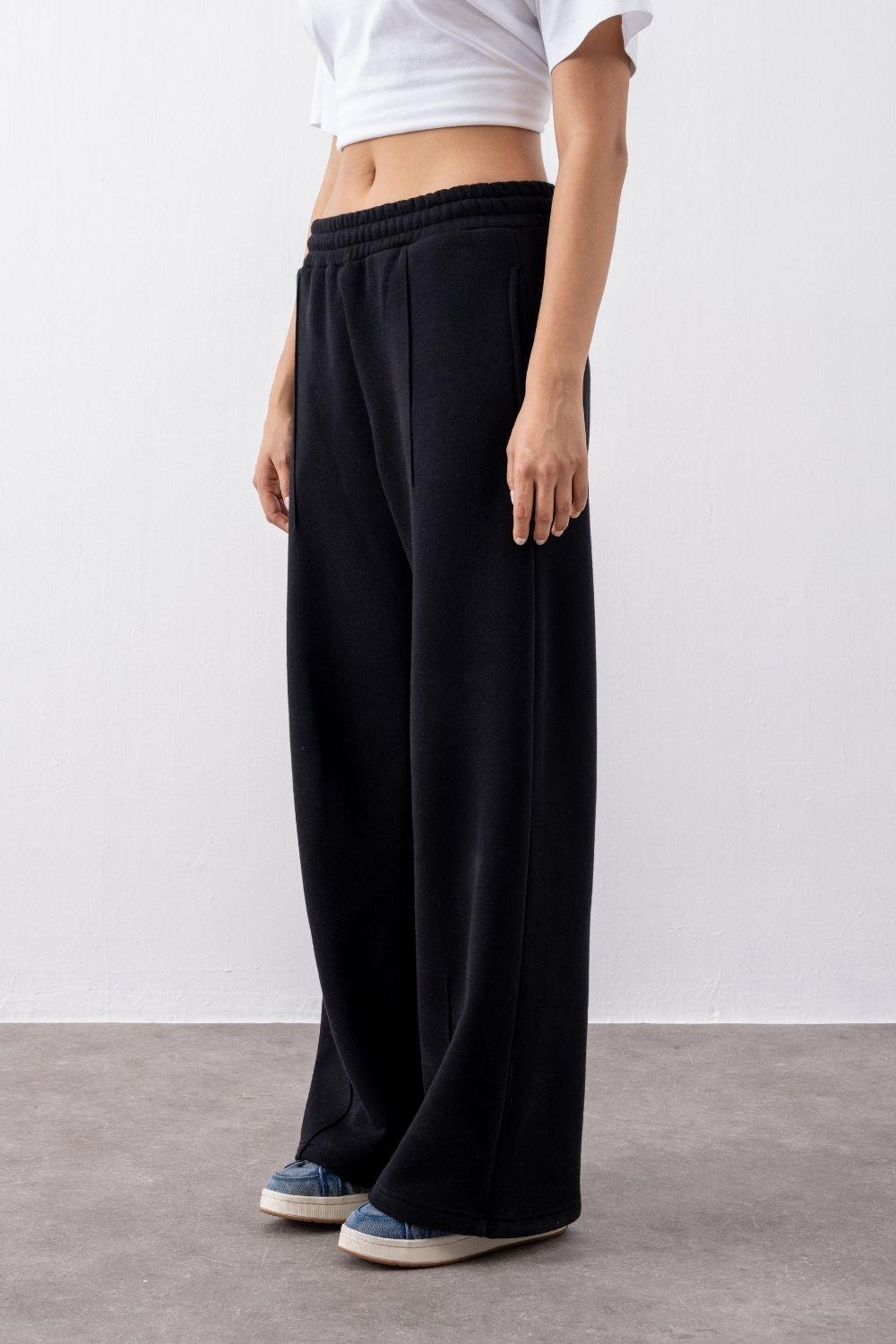 Kadın Chill Bol Paça Siyah Eşofman Alt