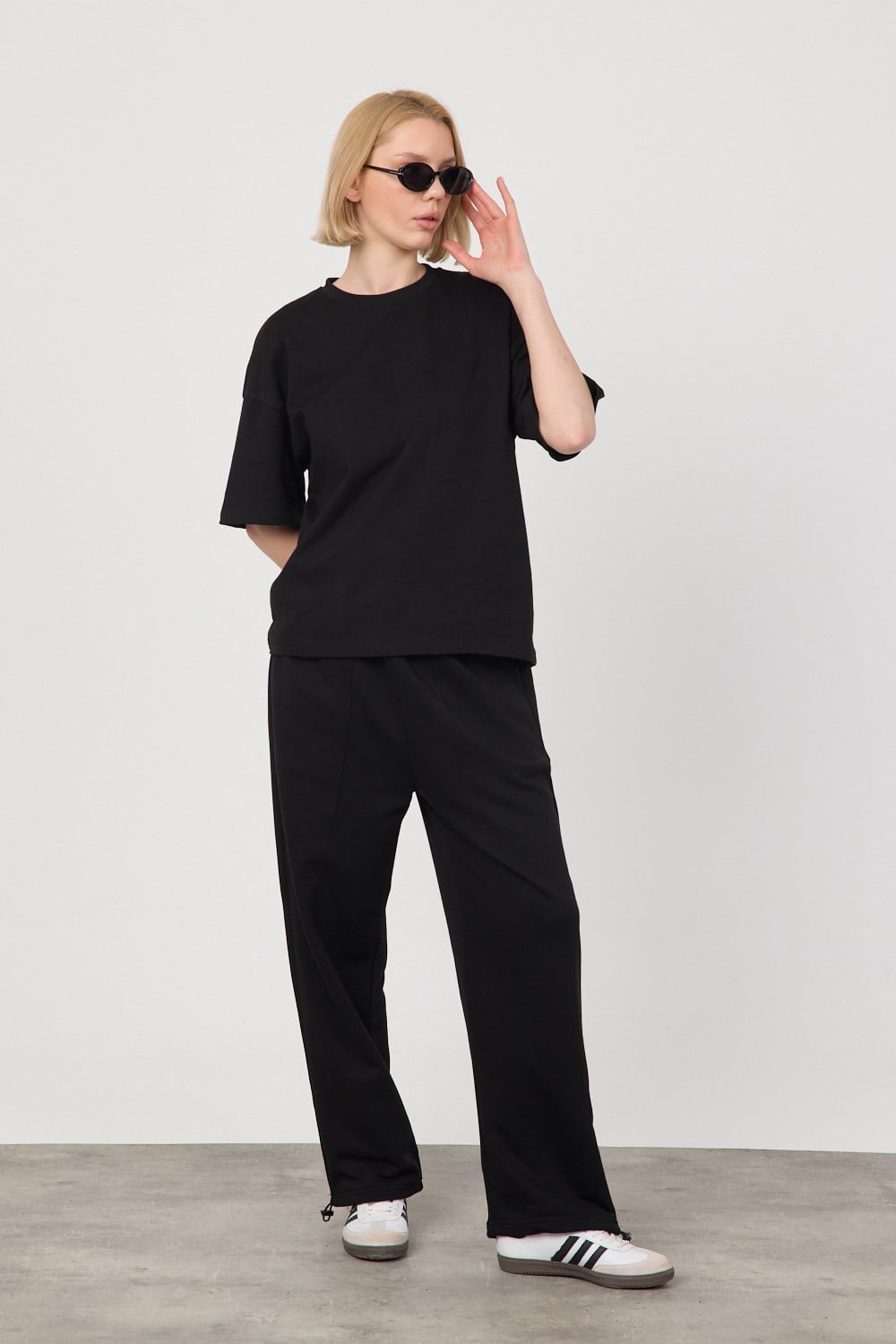 Kadın Chill Oversize Premium Siyah T-Shirt