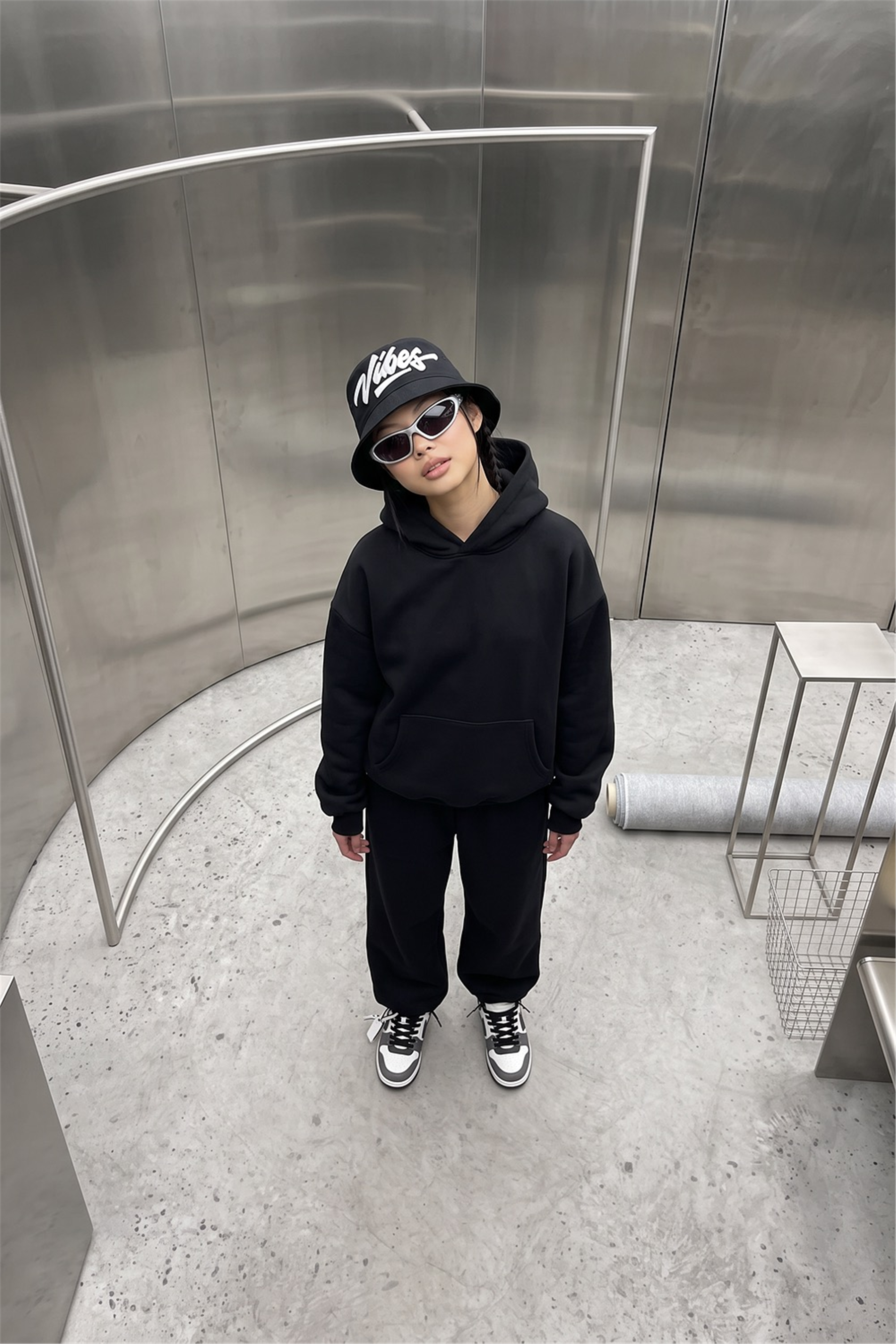 Kadın Chill Oversize Siyah Hoodie