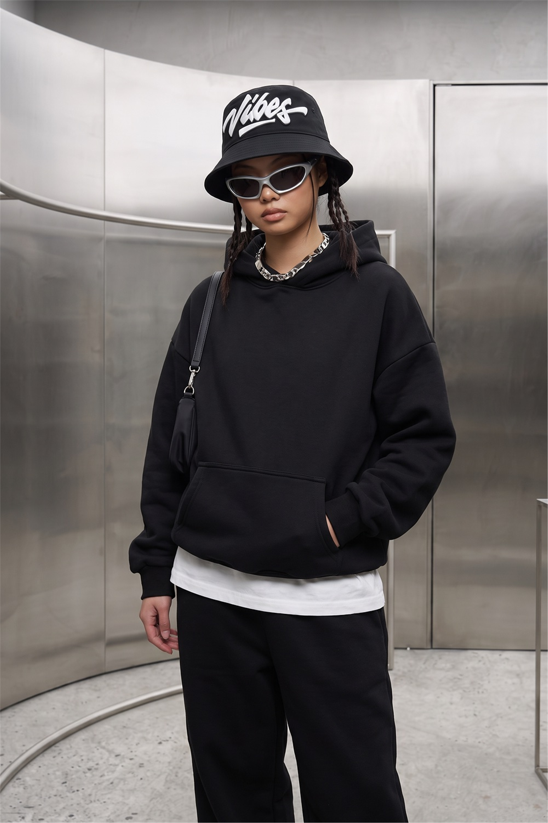Kadın Chill Oversize Siyah Hoodie