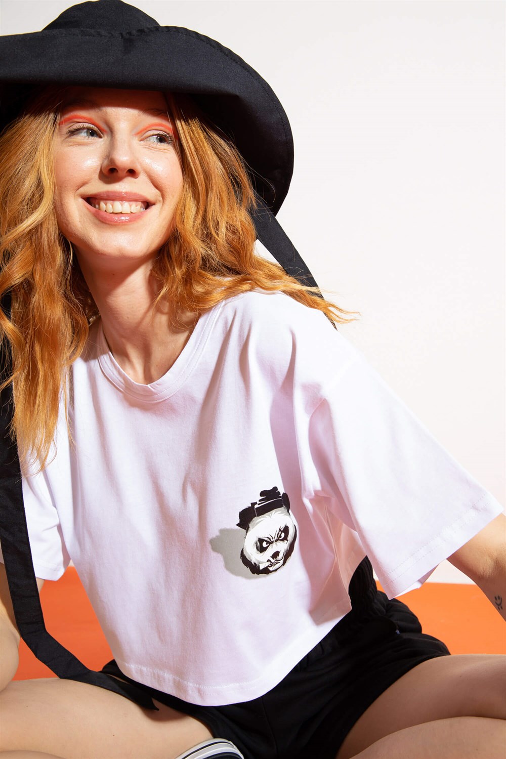 Kadın Kısa Shadow Panda Beyaz T-Shirt