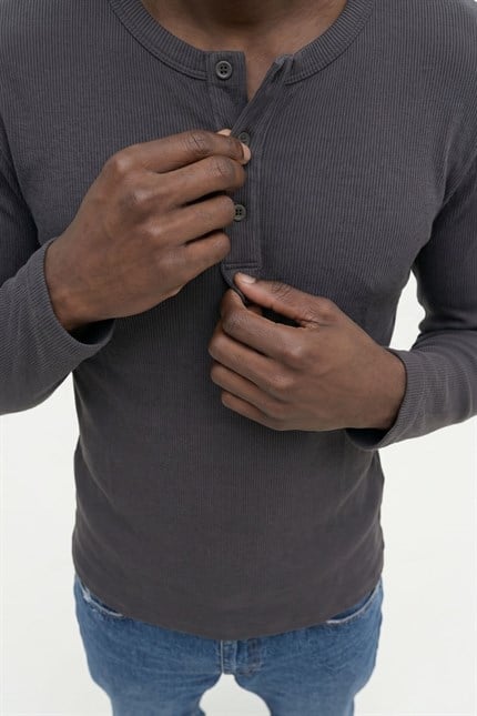 Erkek Antrasit Henley  T-Shirt