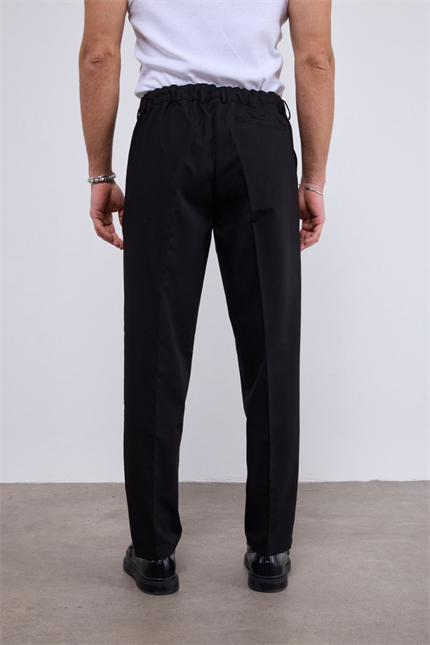 Erkek Pileli Havuç Kesim Siyah Kumaş Pantolon