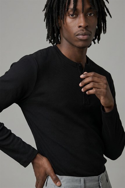 Erkek Siyah Henley  T-Shirt