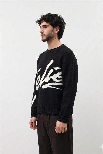 Erkek Siyah İşlemeli Oversize Kazak