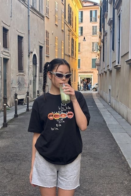 Kadın Bla Bla Oversize Siyah T-Shirt