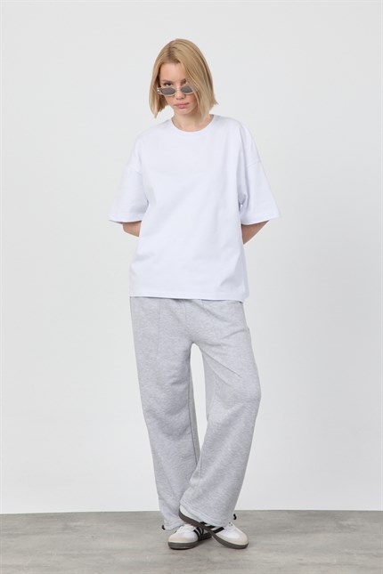 Kadın Chill Oversize Premium Beyaz T-Shirt