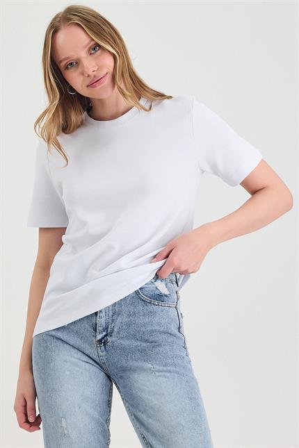 Kadın Kısa Kollu Basic Beyaz T-Shirt