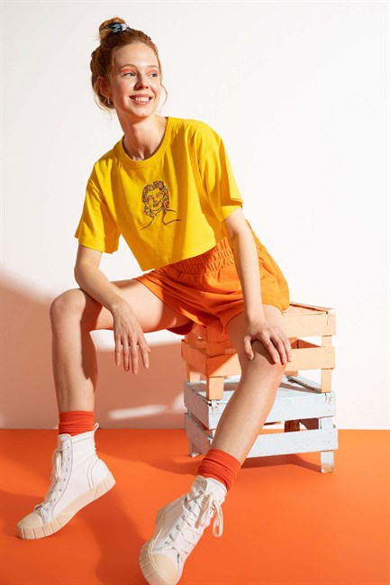 Kadın Kısa M.M. Sarı T-Shirt