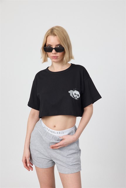Kadın Kısa Shadow Panda Siyah T-Shirt