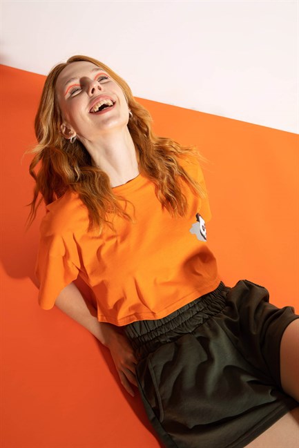 Kadın Kısa Shadow Panda Turuncu T-Shirt