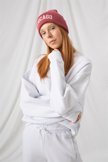 Kadın Vibe Oversize Beyaz Sweatshirt