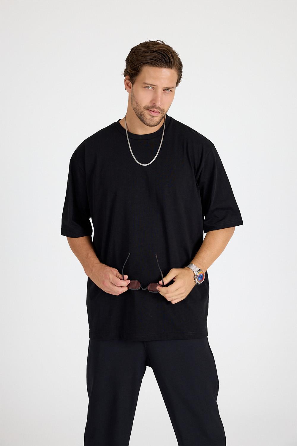 Erkek Timeless Oversize Siyah T-Shirt