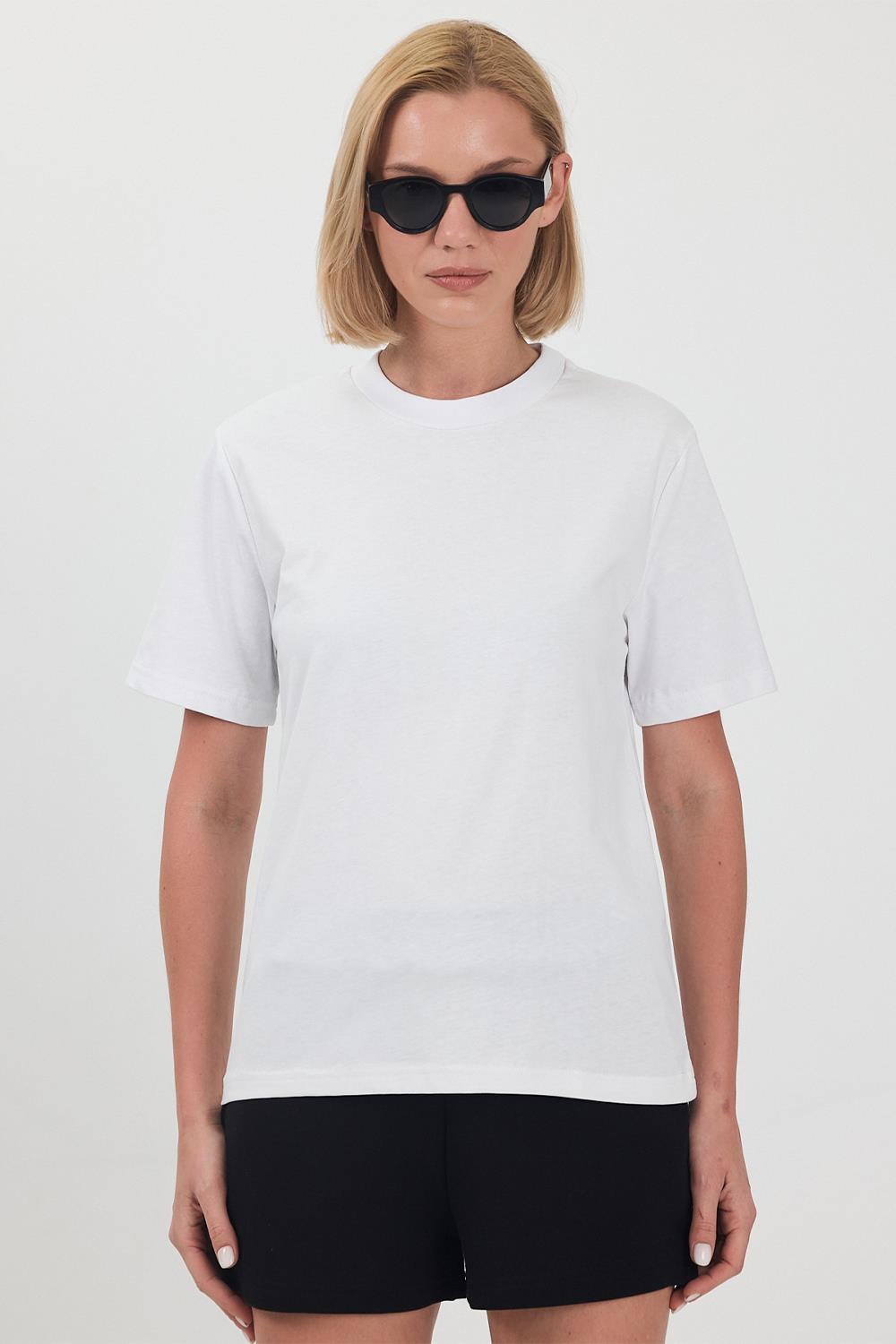 Kadın Basic Beyaz T-Shirt