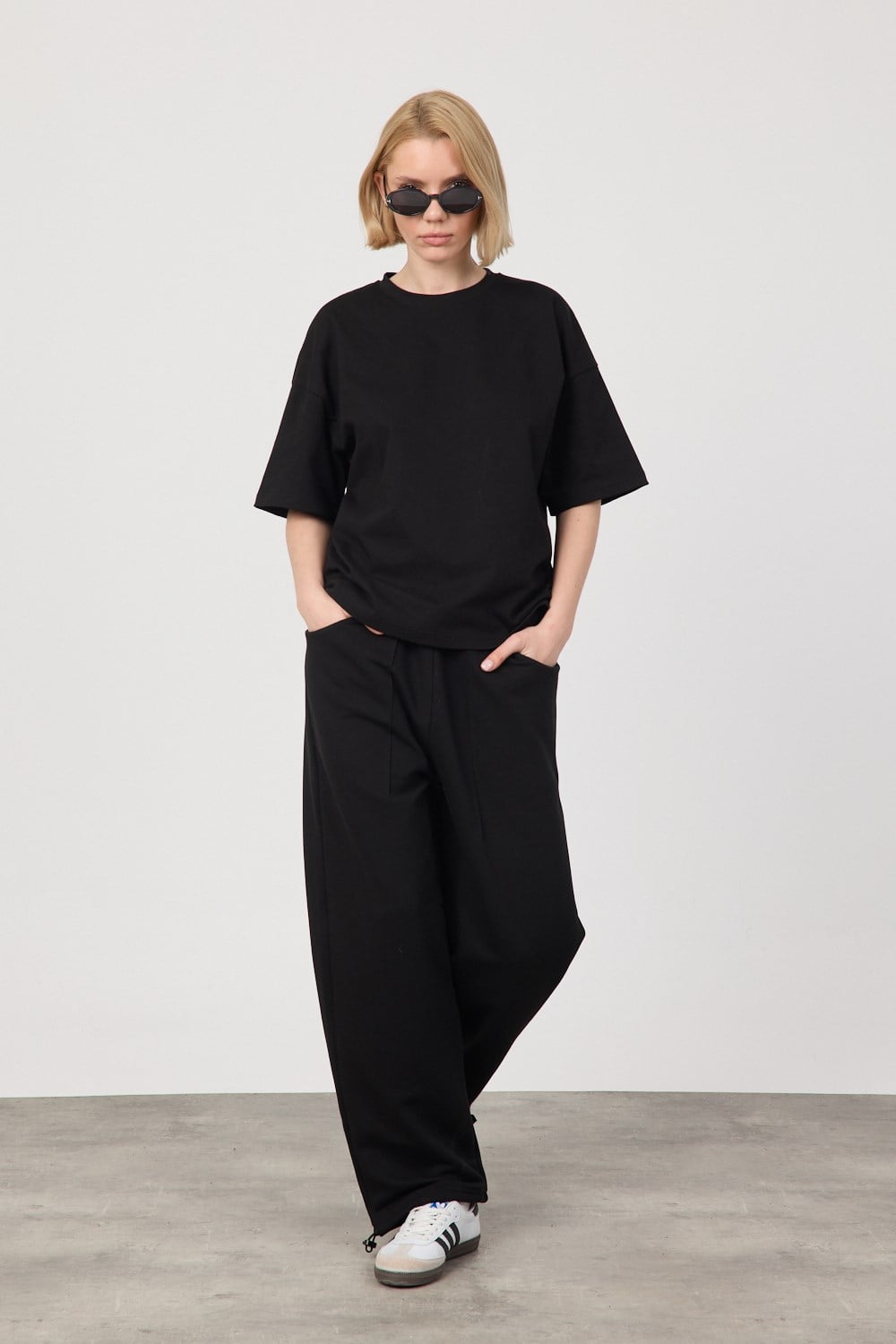 Kadın Blank Siyah Ayarlanabilir Paça Eşofman Alt