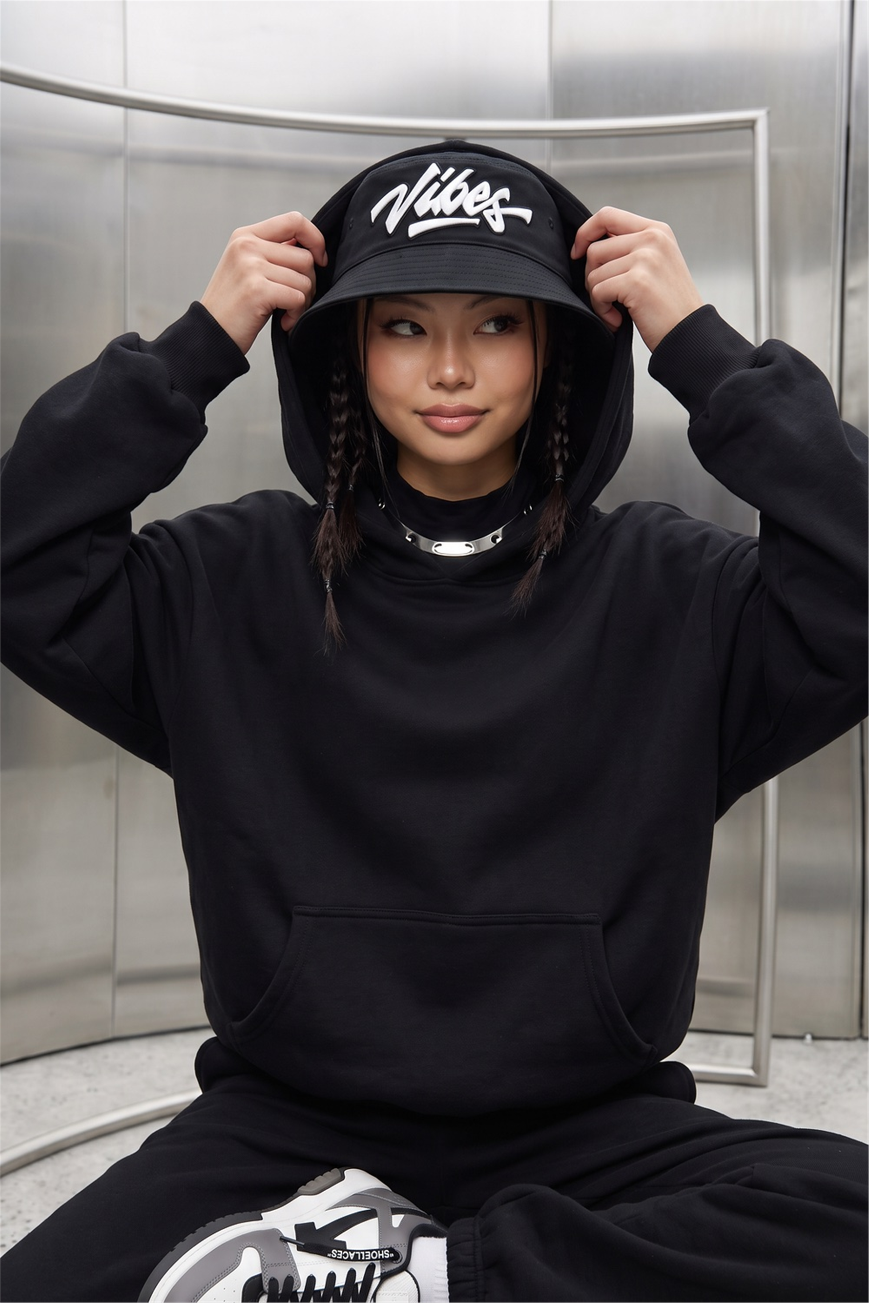 Kadın Chill Oversize Siyah Hoodie