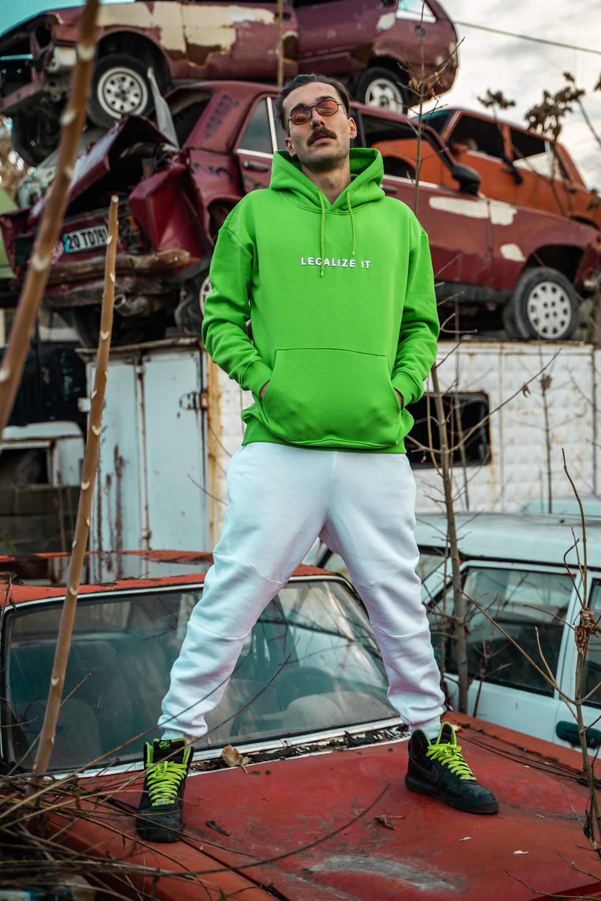 LEGALIZE IT V.2  HOODIE