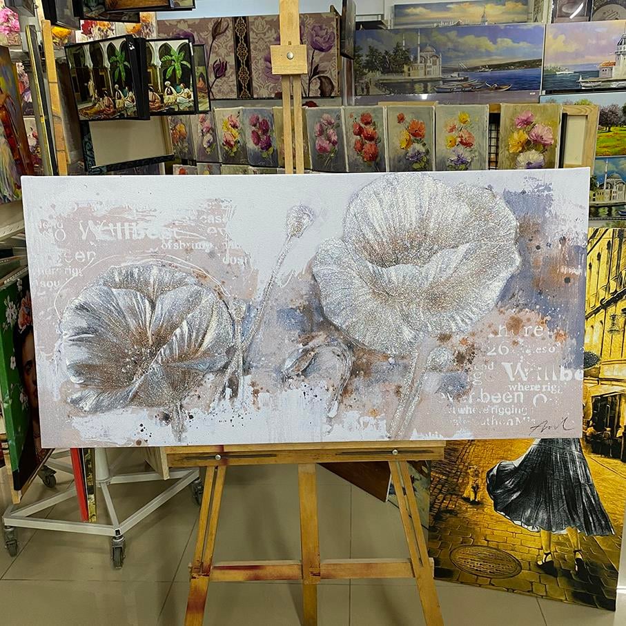 Beyaz Simli Modern Yazılı Çiçekli Kanvas TabloBeyaz Simli Modern Yazılı Çiçekli Kanvas TabloSimli Çiçek Tabloları