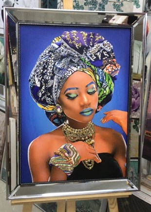 Ayna Çerçeveli Kanvas Tablo Mavi Eşarplı Afrikalı Kadın