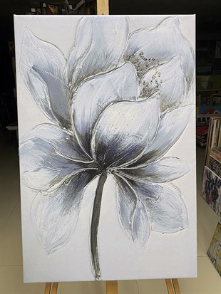 Beyaz Simli Mavimsi Çiçekli Kanvas Tablo | Çerçeveli Simli TablolarBeyaz Simli Mavimsi Çiçekli Kanvas Tablo Sağa BakanSimli Çiçek Tabloları